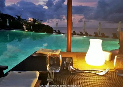 Kudafushi Dinner am Pool